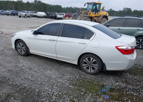 2015 Honda Accord Lx z USA, uszkodzony, nr VIN 1HGCR2F32FA182126